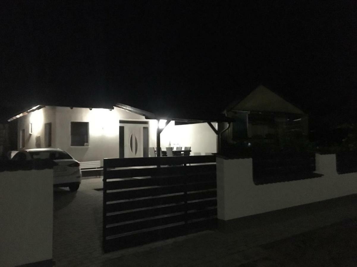 Tisza Dream Apartman Tiszakécske Εξωτερικό φωτογραφία